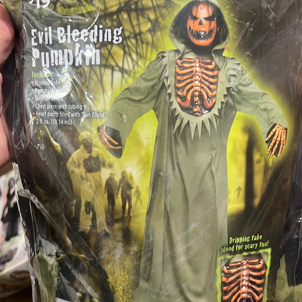 Evil bleeding pumpkin costume